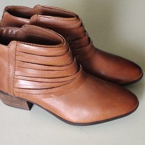 Clarks Collection US Size 5.5 Med Brown Zip Up Boot